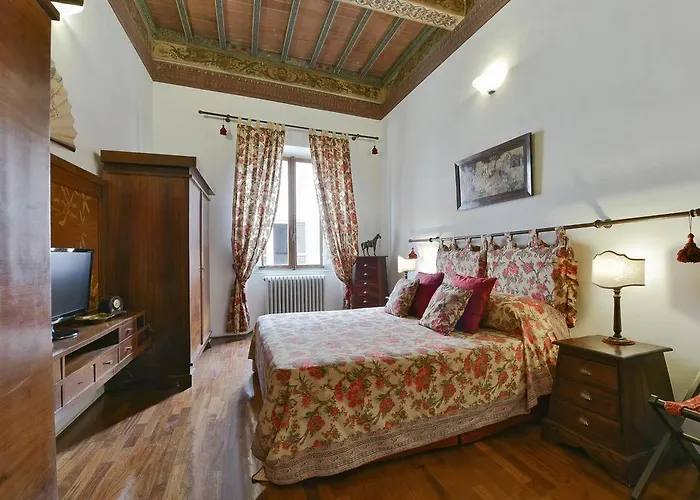 Residenze D'epoca Palazzo Coli Bizzarrini Appartamento *