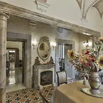 Residenze D'epoca Palazzo Coli Bizzarrini *