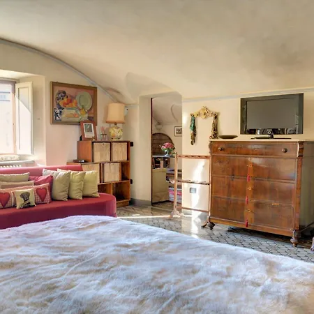 Residenze D'epoca Palazzo Coli Bizzarrini *