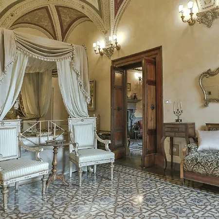 Residenze D'epoca Palazzo Coli Bizzarrini Apartman Siena
