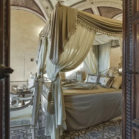 Residenze D'epoca Palazzo Coli Bizzarrini Apartman Siena