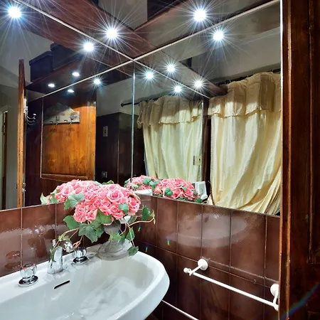 Residenze D'epoca Palazzo Coli Bizzarrini Appartamento *