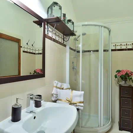 Apartman Residenze D'epoca Palazzo Coli Bizzarrini Siena