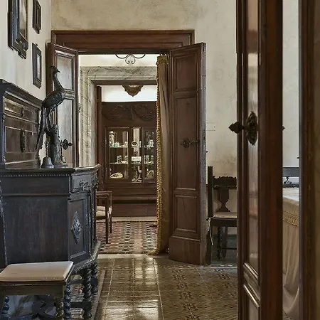 Residenze D'epoca Palazzo Coli Bizzarrini Appartamento *