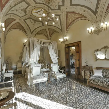 Residenze D'epoca Palazzo Coli Bizzarrini דירה *