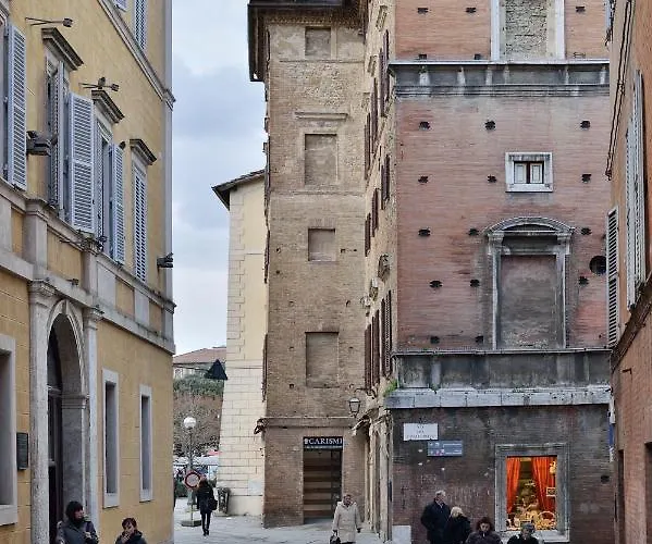 Residenze D'epoca Palazzo Coli Bizzarrini * Сиена