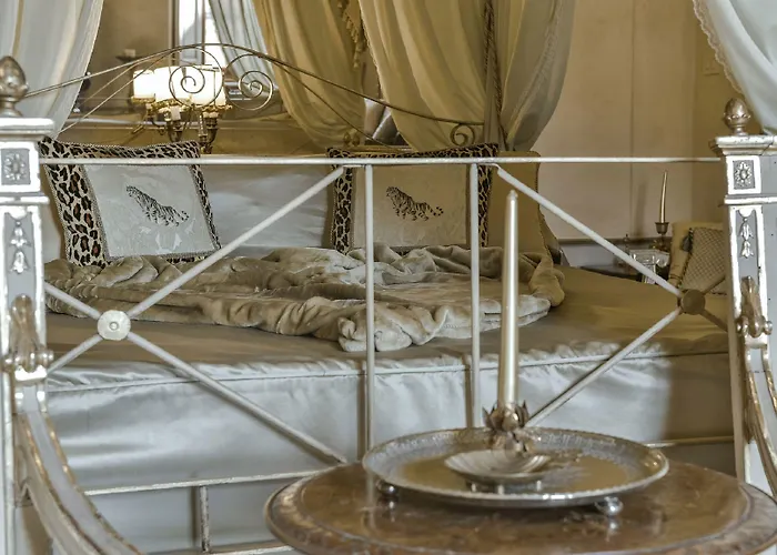 Апартаменты Residenze D'epoca Palazzo Coli Bizzarrini Сиена