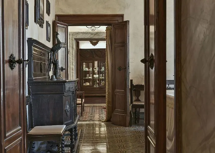 Residenze D'epoca Palazzo Coli Bizzarrini Апартаменты *