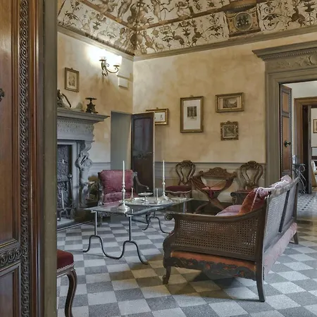 Residenze D'epoca Palazzo Coli Bizzarrini