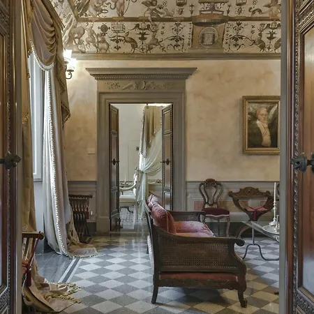 Lägenhet Residenze D'epoca Palazzo Coli Bizzarrini *