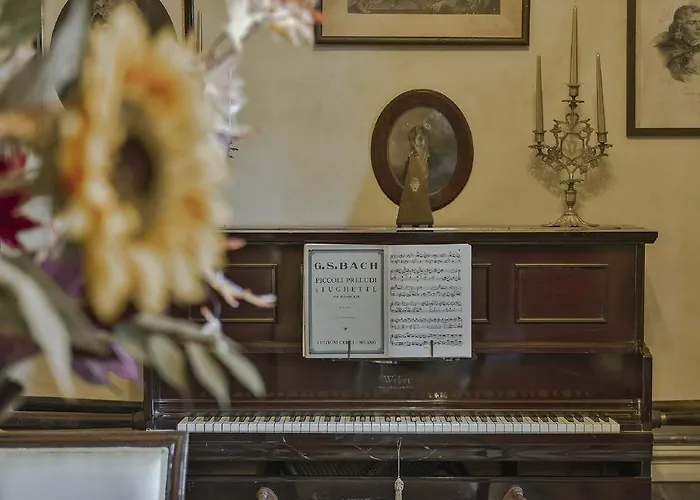 Residenze D'epoca Palazzo Coli Bizzarrini