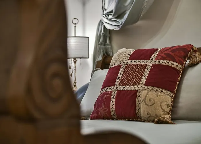 Residenze D'epoca Palazzo Coli Bizzarrini