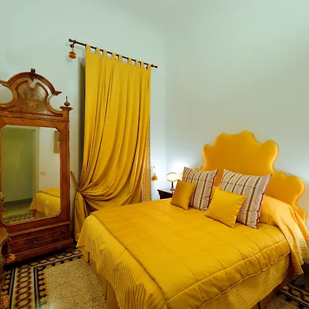 Residenze D'epoca Palazzo Coli Bizzarrini *