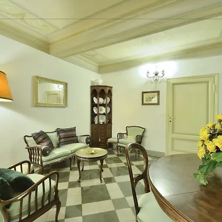 Residenze D'epoca Palazzo Coli Bizzarrini Appartement Sienne