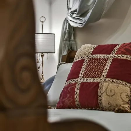 Residenze D'epoca Palazzo Coli Bizzarrini